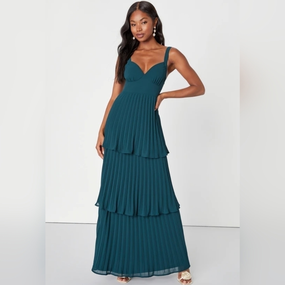 NWOT Lulu's Emerald Green Pleated Tiered Backless Maxi Dress Size 1X=16/18